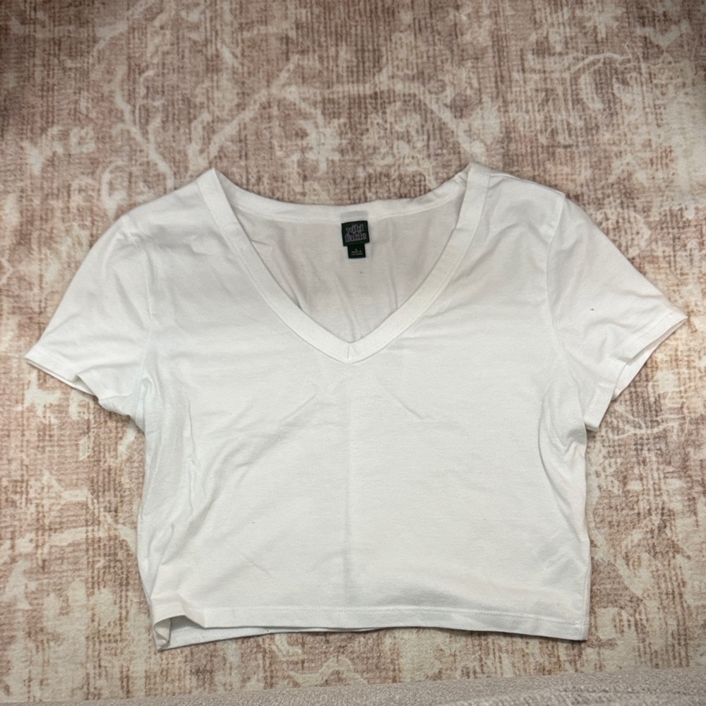 Wild Fable White V-Neck Short Sleeve Crop Top